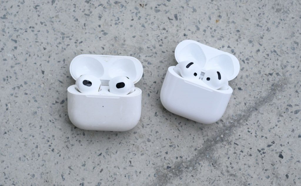 airpods 3 và airpods 4