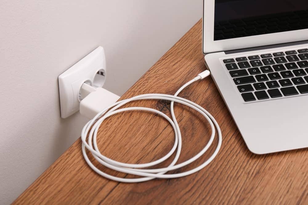 Tùy thuộc vào pin của Laptop