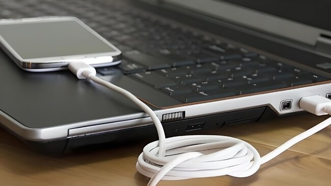 sạc laptop để sạc điện thoại sạc laptop để sạc điện thoại