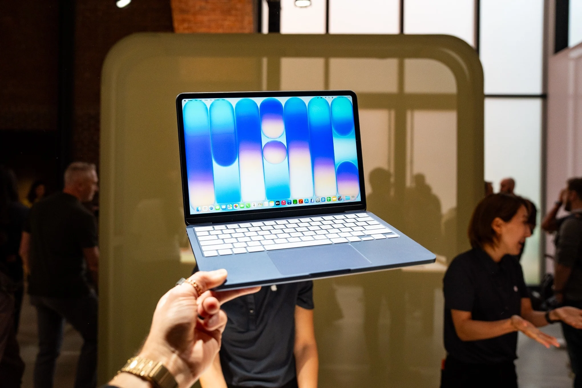 apple macbook neo ra mắt