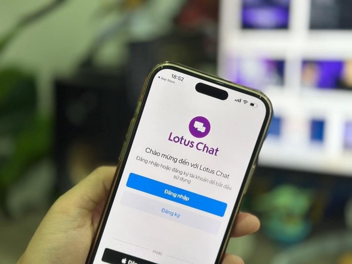 lotus chat là gì